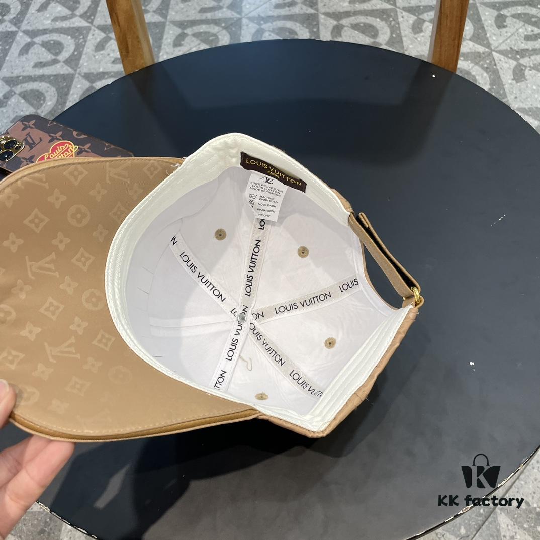 Louis Vuitton LV Embroidered Baseball Cap, New Arrival from Boutique, Unisex Sun Hat, Fisherman Cap, Knit Cap