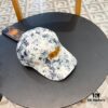 Louis Vuitton New Original Single Baseball Cap, LV Denim Graffiti Fabric, Refreshing Summer Color, Clean and Comfortable, Super Flattering to Skin Tone!