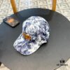 Louis Vuitton New Original Single Baseball Cap, LV Denim Graffiti Fabric, Refreshing Summer Color, Refreshing and Comfortable, Super Flattering to Skin Tone!
