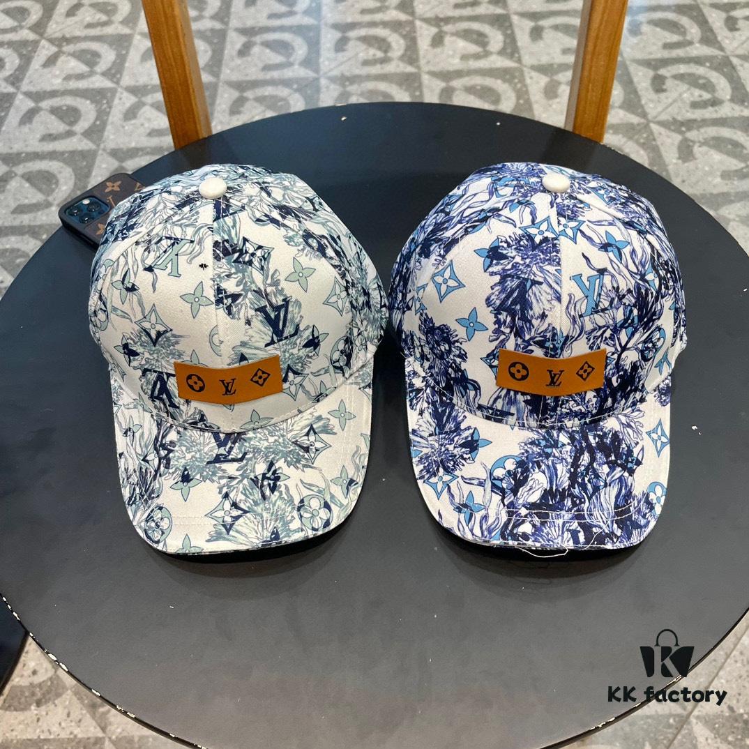 Louis Vuitton New Original Single Baseball Cap, LV Denim Graffiti Fabric, Refreshing Summer Color, Refreshing and Comfortable, Super Flattering to Skin Tone!