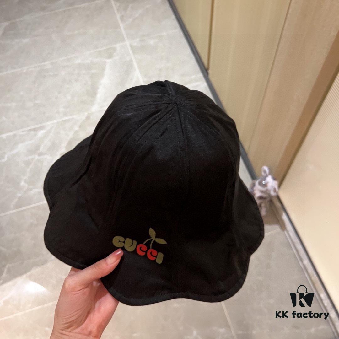 GUCCI x Spring/Summer 2024 Wave-Brimmed Waterproof Smooth-Finish Fisherman Hat