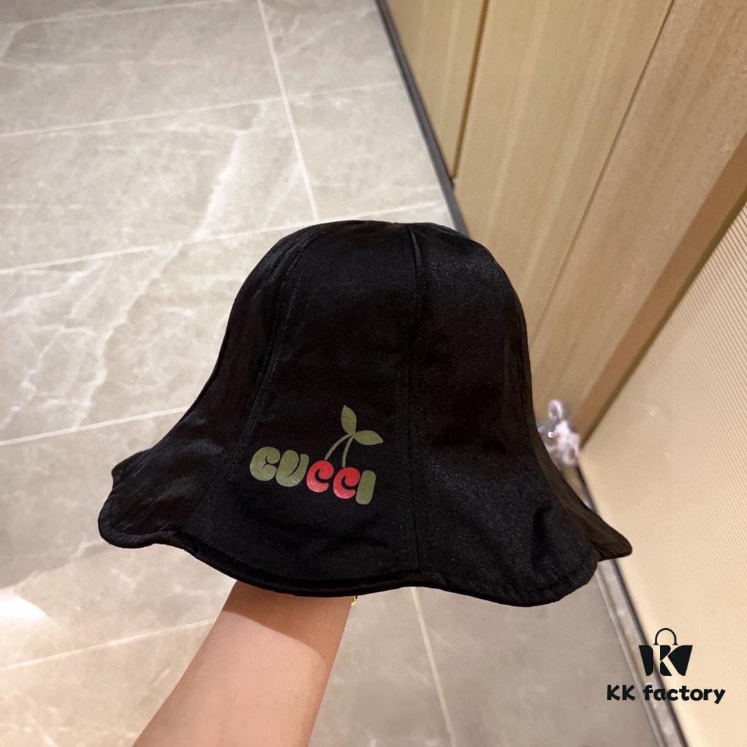 GUCCI x Spring/Summer 2024 Wave-Brimmed Waterproof Smooth-Finish Fisherman Hat