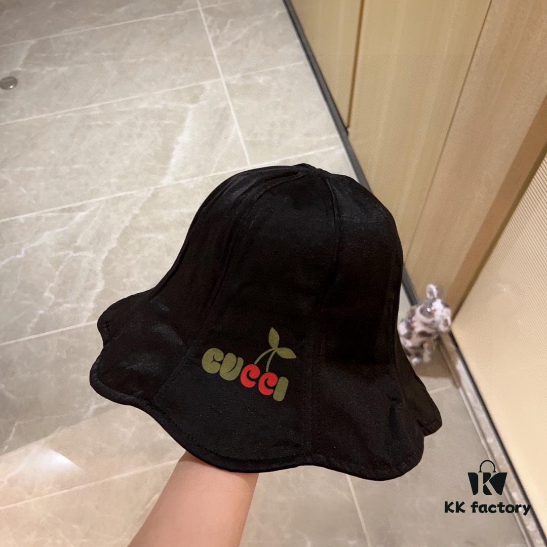 GUCCI x Spring/Summer 2024 Wave-Brimmed Waterproof Smooth-Finish Fisherman Hat