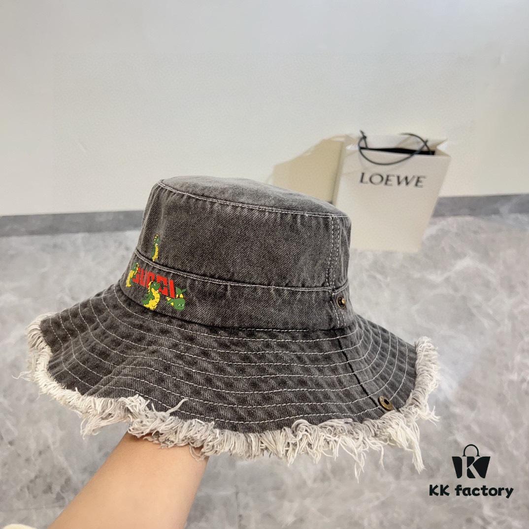 Gucci 2024 Spring New Arrival Denim Fisherman Hat, Unisex Fashion Style with Dragon Year Element