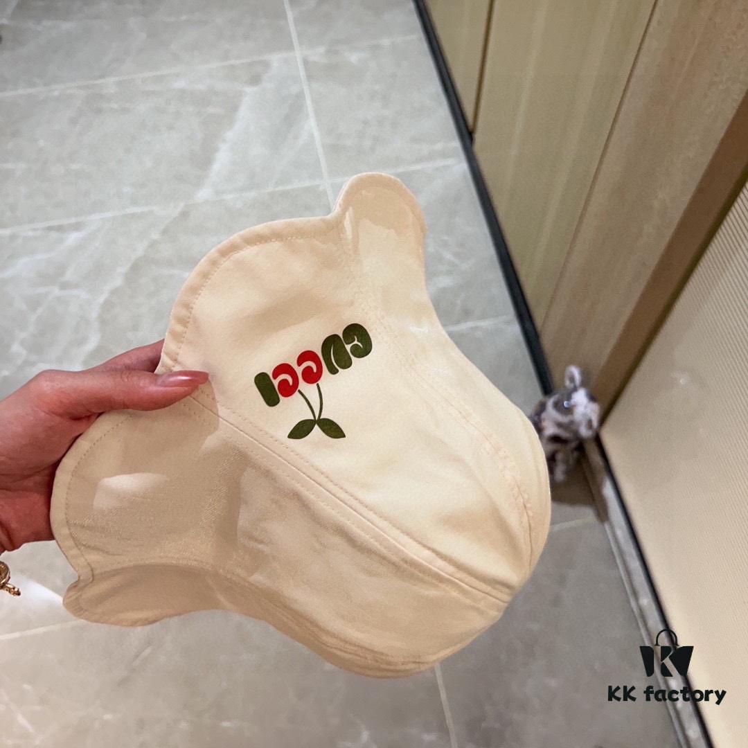 GUCCI Wave-Brim Waterproof Fisherman Hat 2024 Spring/Summer Collection