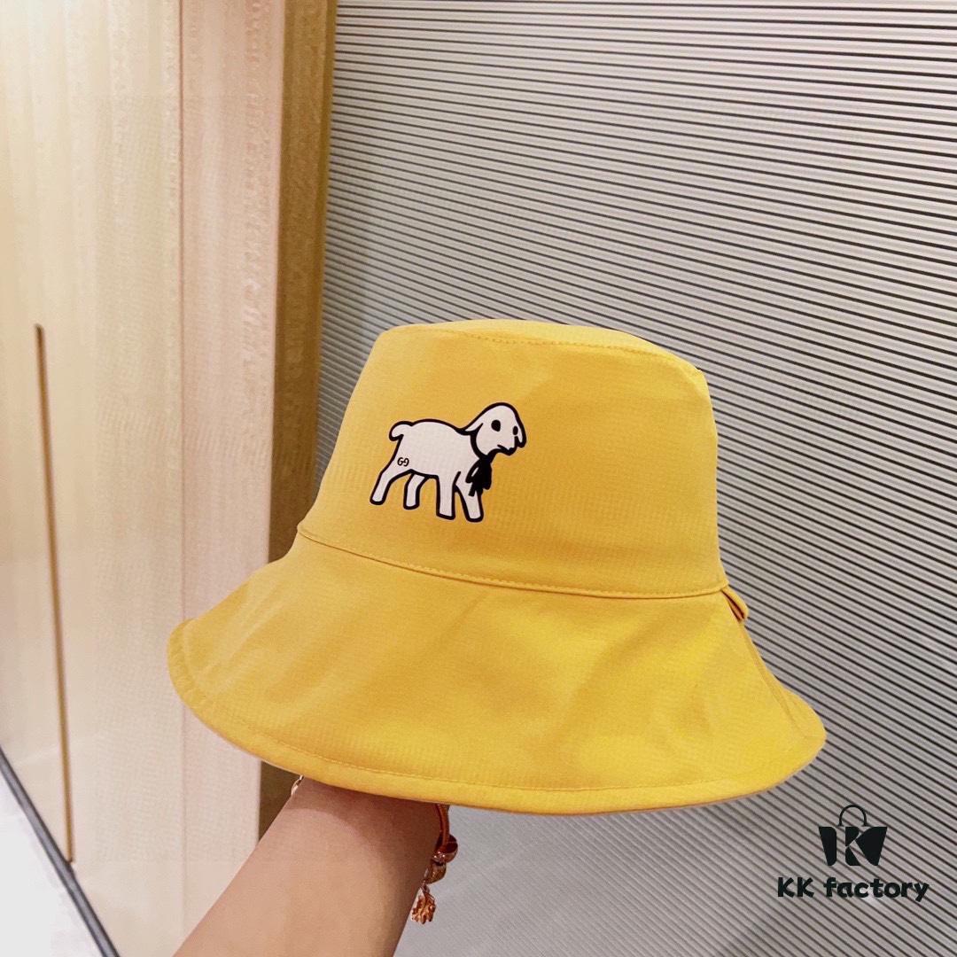 Gucci x Luxe 2024 New Reversible Deer Print Fisherman Hat with Dust Bag