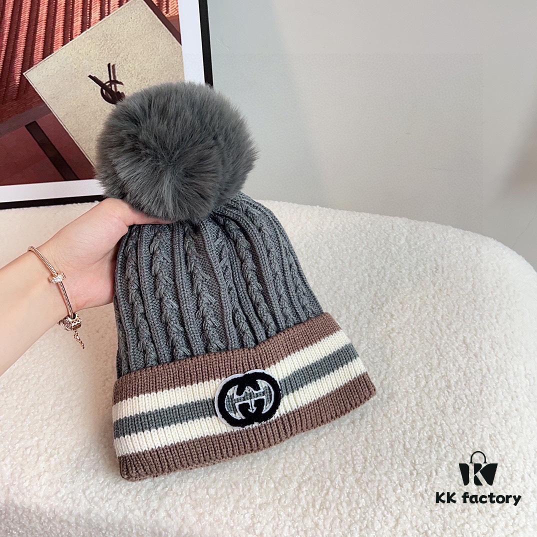GUCCI 2024 Fall/Winter New Striped Pom-Pom Knit Hat for Men and Women, Luxury Stripe Series, Dust Bag Included