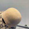 Gucci 2022 Fall/Winter New Wool Fedora Hat, GG Wool Hat with Horsebit Detail, 57cm Head Circumference, Stylish and Versatile, Black and Khaki Colors, Elegant Ladylike Style