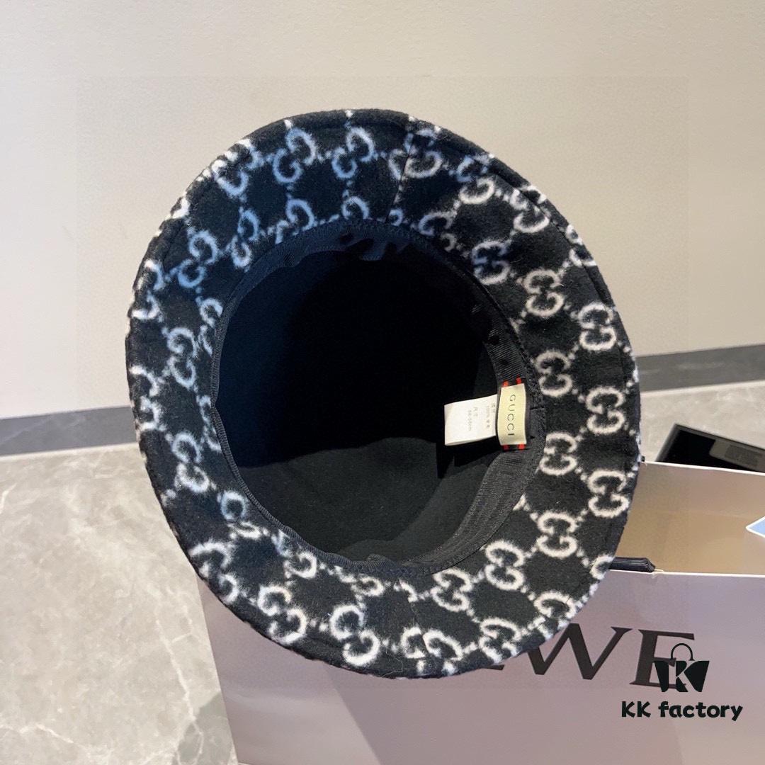 Gucci 2022 Fall/Winter New Wool Fedora Hat, GG Wool Hat with Horsebit Detail, 57cm Head Circumference, Stylish and Versatile, Available in Black and Khaki, Elegant Ladylike Style