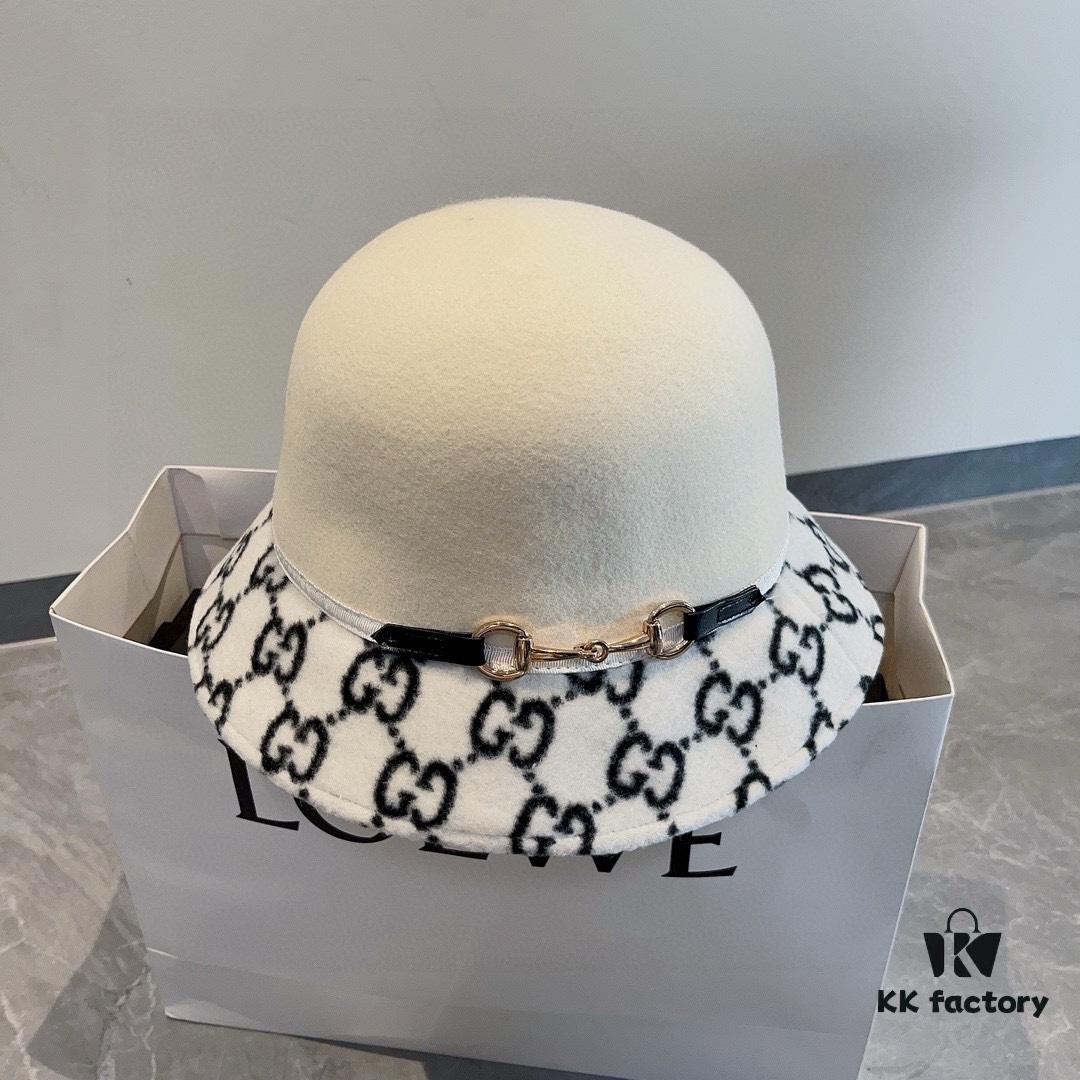 Gucci 2022 Fall/Winter New Wool Fedora Hat, GG Wool Hat with Horsebit Decoration, 57cm Head Circumference, Stylish and Versatile, Black and Khaki Colors, Elegant Lady's Style