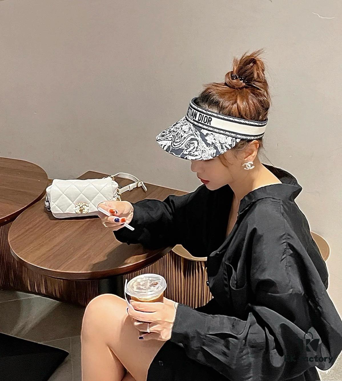 Dior Bestselling Mesh Bucket Hat - Non-Market Ordinary Version