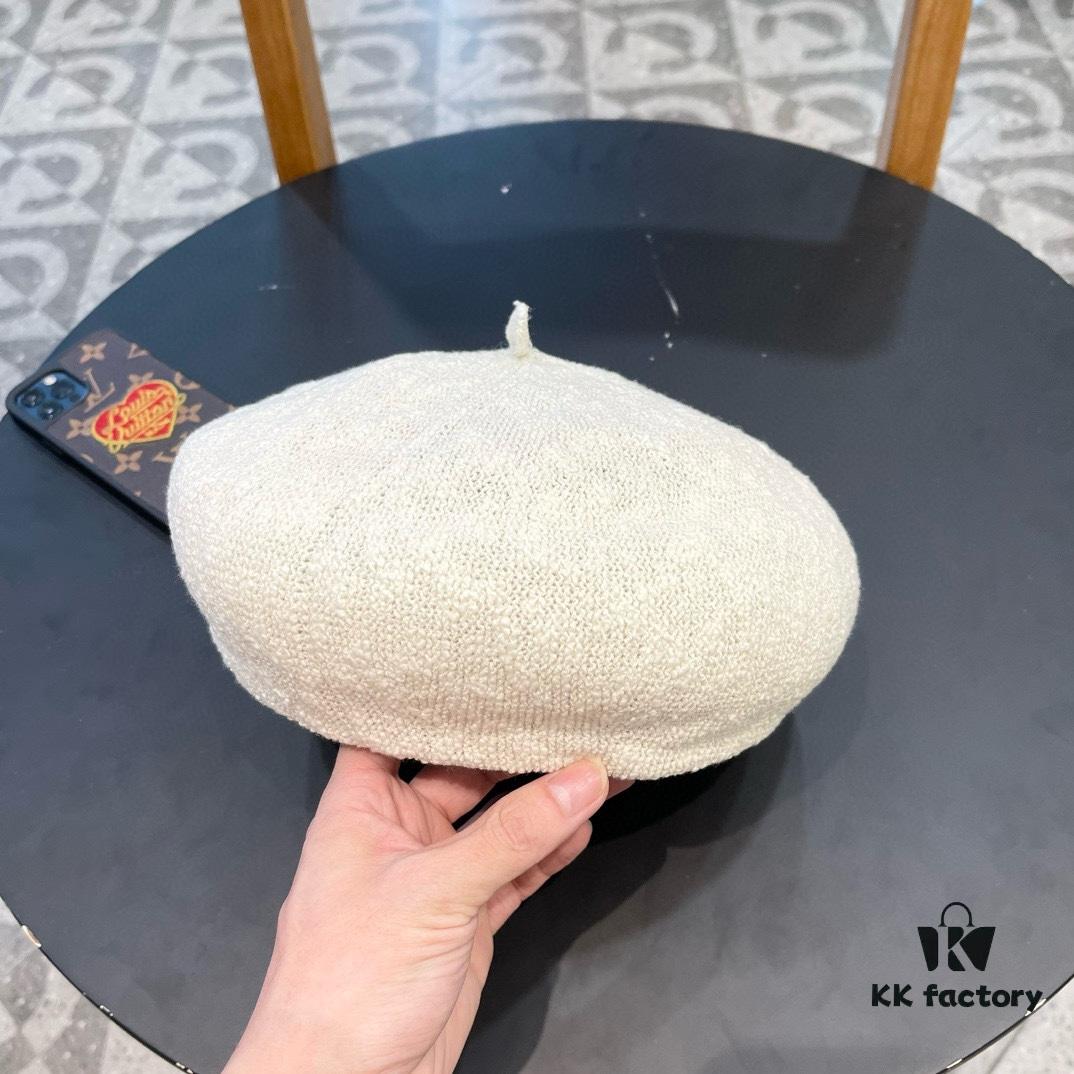 Dior 2024 New Solid Color Women's Beret, Slimming and Breathable for Spring and Summer, Pumpkin-Style Knit Hat, Artistic and Versatile