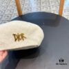 Dior 2024 New Solid Color Women's Beret, Slimming and Breathable for Spring and Summer, Pumpkin-Style Knit Hat, Artistic and Versatile