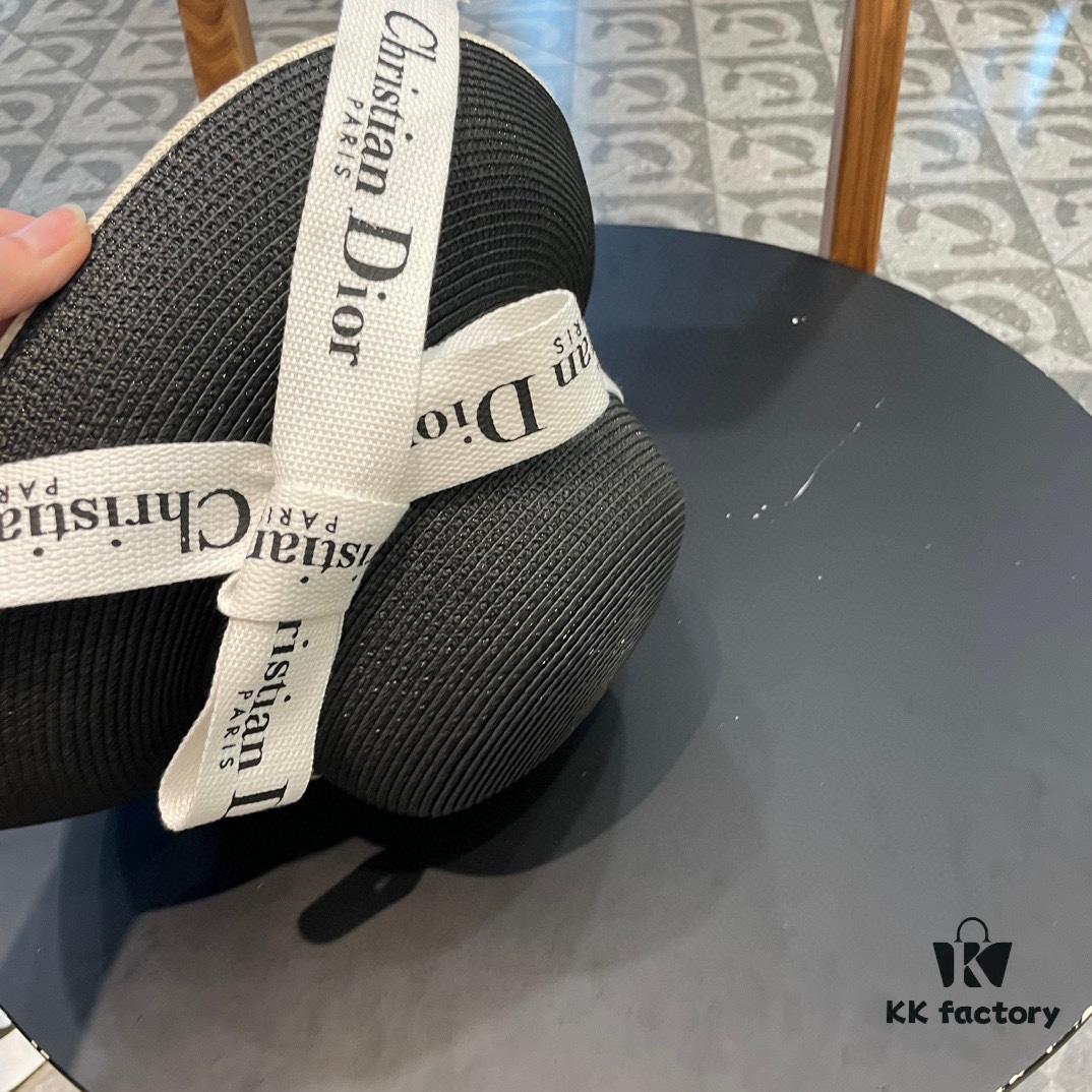 Dior 2024 New Arrival Fashionable Straw Hat, Super Popular Lampshade Style, Effortlessly Stylish for Any Outfit