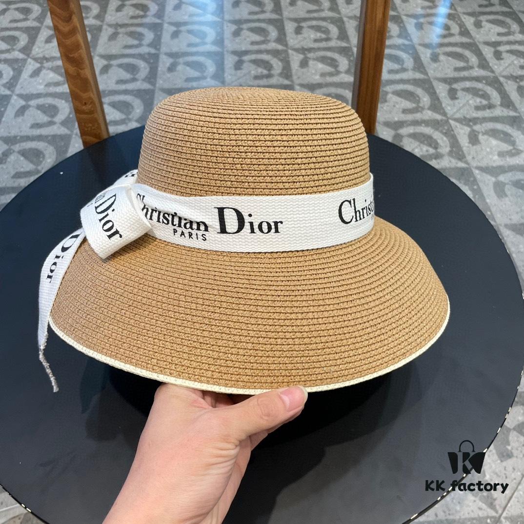 Dior 2024 New Arrival Fashionable Straw Hat, Super Popular Lampshade Style, Effortlessly Stylish and a Must-Have for Travel