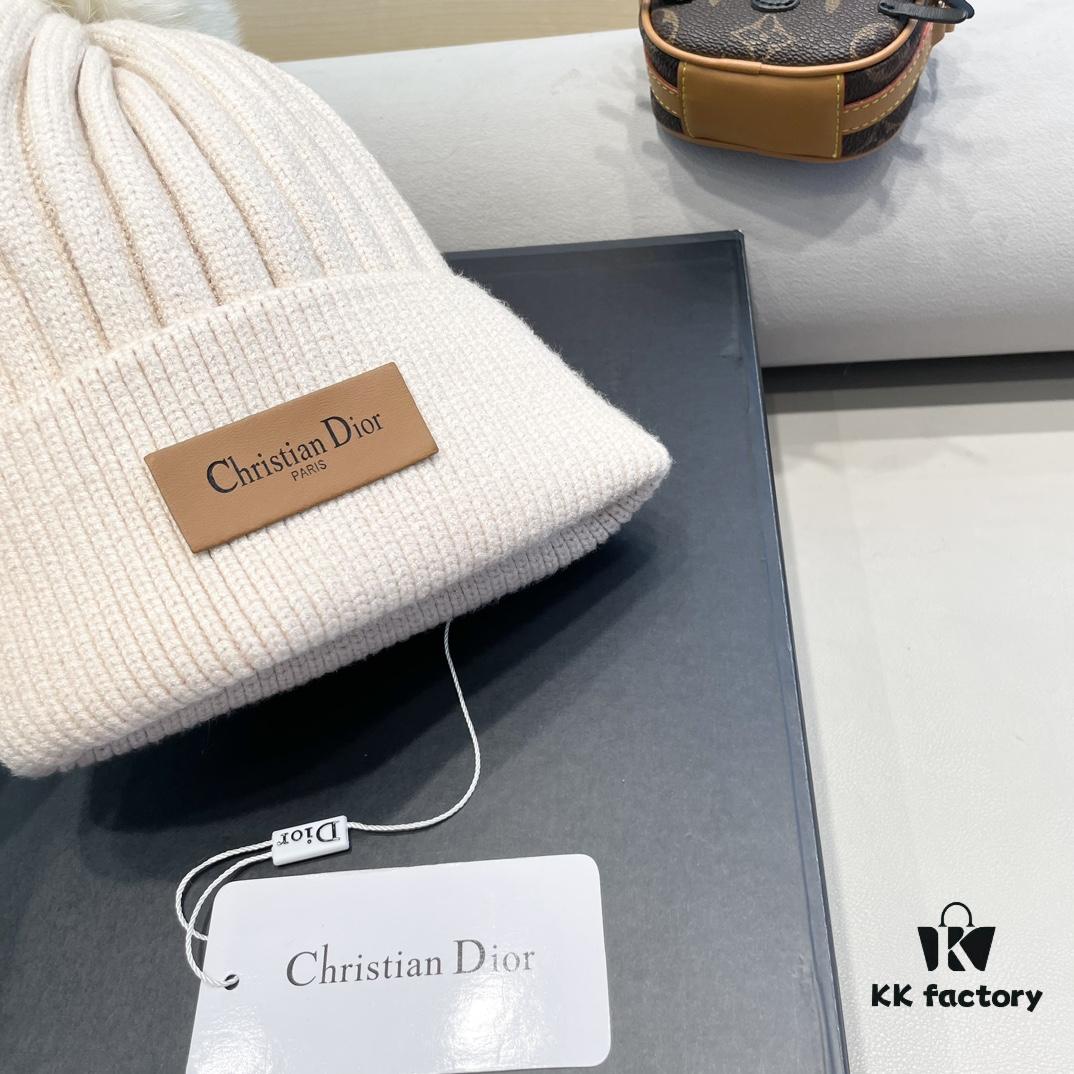Dior Women's Knitted Hat with Genuine Fox Fur Pom-Pom, Thick Winter Warm Ear-Protecting Beanie for Autumn and Winter