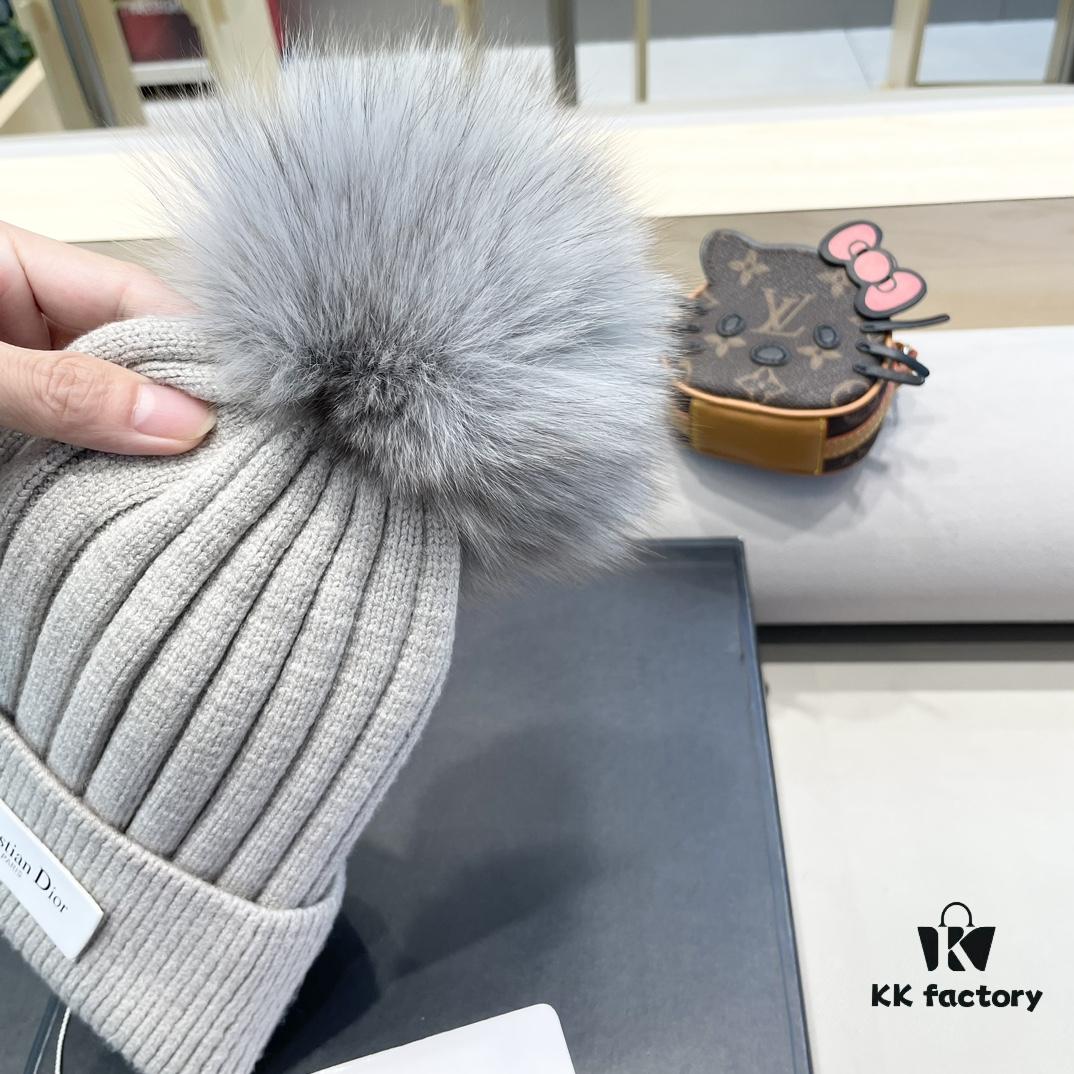 Dior Women's Knitted Hat with Genuine Fox Fur Pom for Autumn and Winter, Thickened Warm Ear-Protecting Beanie
