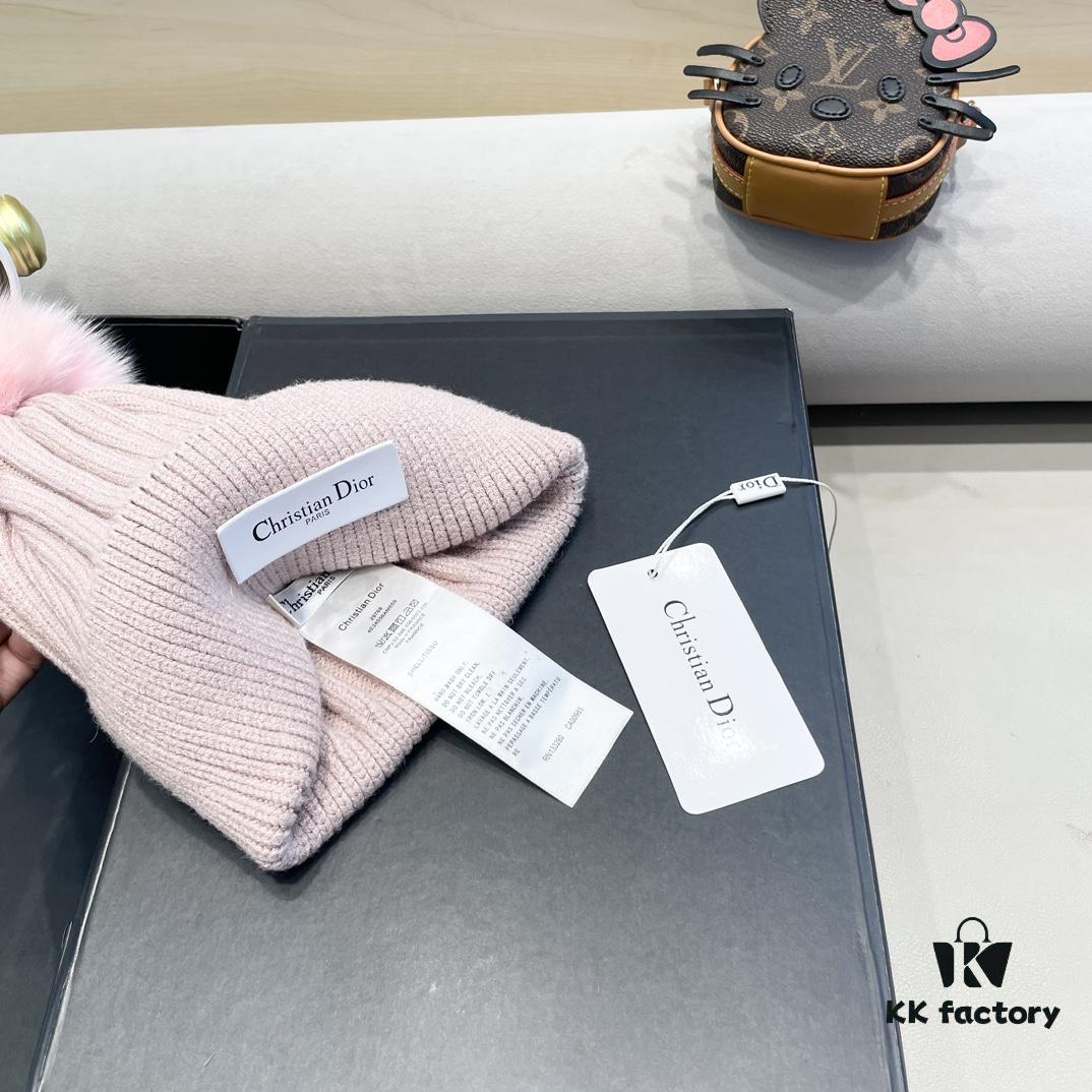 Dior Women's Knit Hat with Genuine Fox Fur Pom-Pom, Thickened Winter Warm Ear-Protecting Beanie for Autumn and Winter