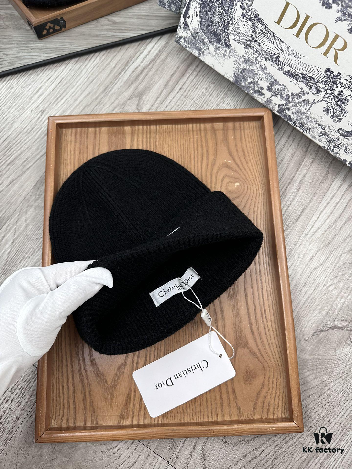 Special Offer: Dior Beret in Fine Wool Knit – New Arrival, Stylish and Affordable