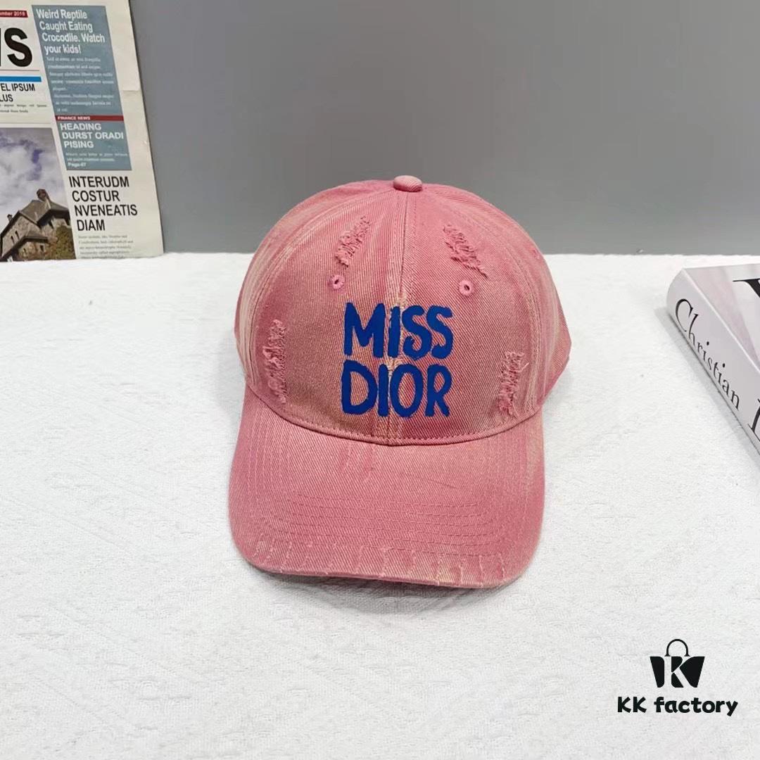 Dior New Arrival Distressed Baseball Cap – Stylish and Sophisticated Unisex Design with Perfect Fit