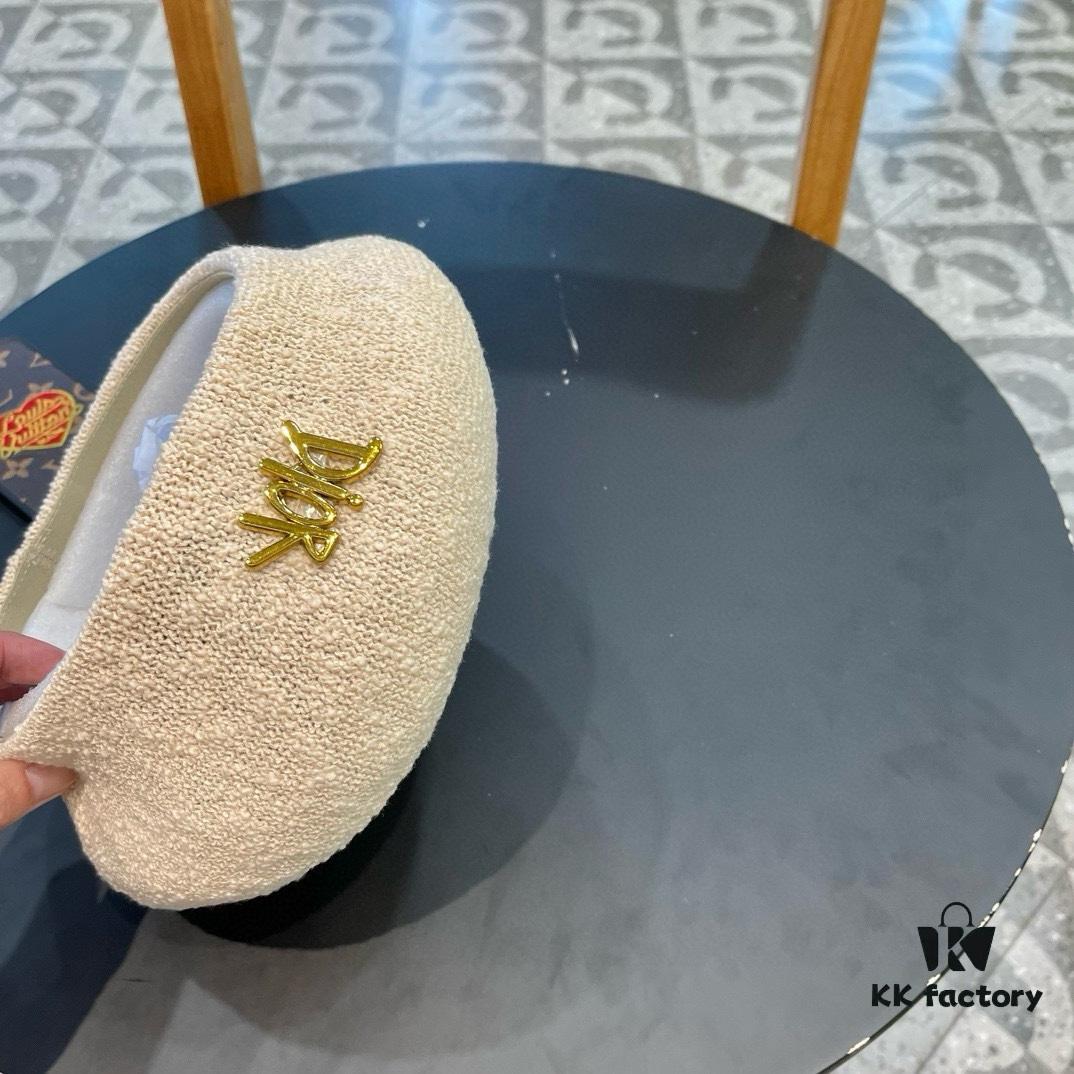 Dior 2024 New Solid Color Women's Beret, Slimming Face Look, Lightweight and Breathable for Spring and Summer, Artistic Pumpkin Hat, Versatile Painter Hat