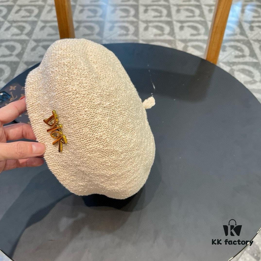 Dior 2024 New Solid Color Women's Beret, Slimming Face Look, Lightweight and Breathable for Spring and Summer, Artistic Pumpkin Hat, Versatile Painter Hat