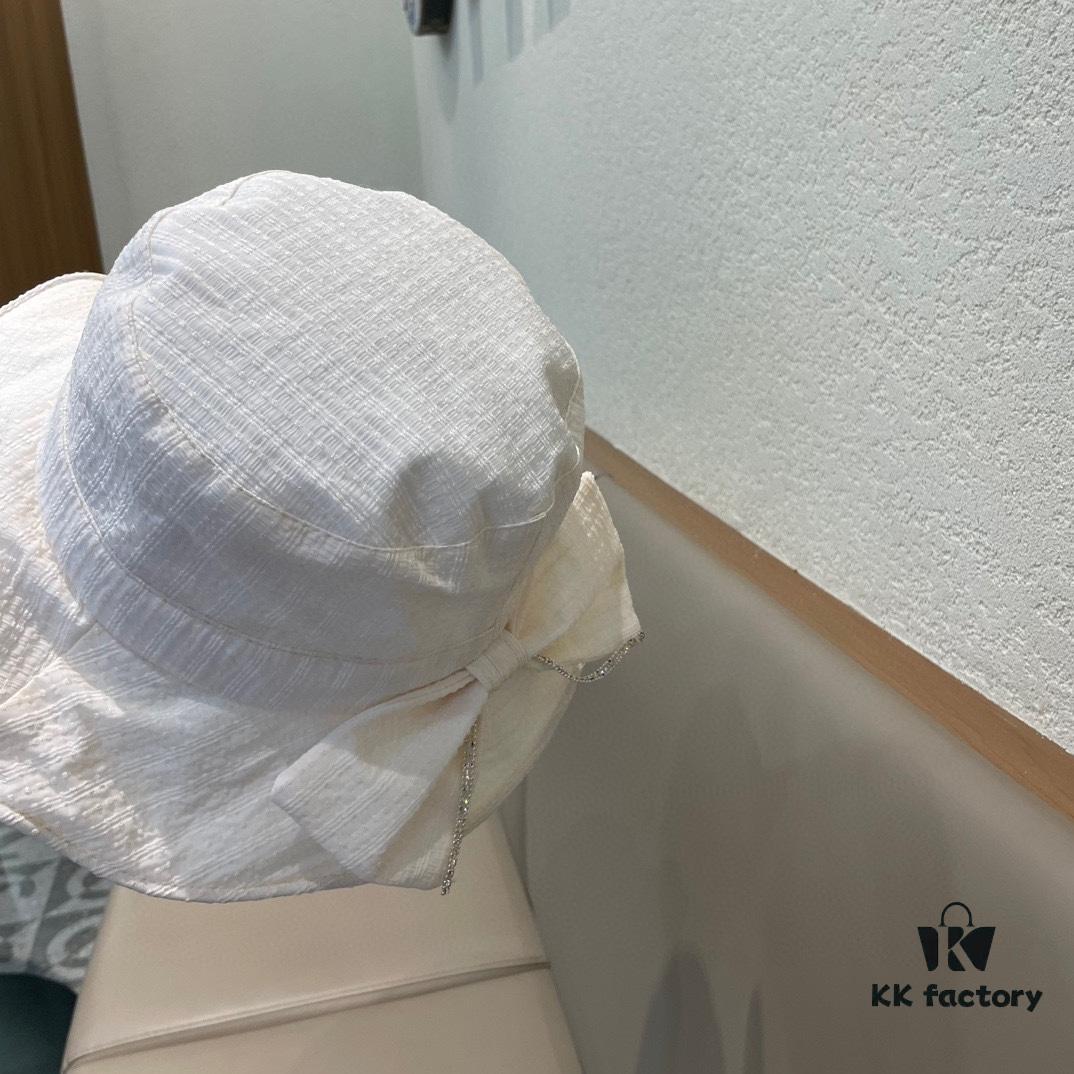 Dior Wide-Brim Sun Hat for Women, Spring and Summer Bow-Decorated Bucket Hat, Fashionable Face-Framing UV Protection Beach Hat