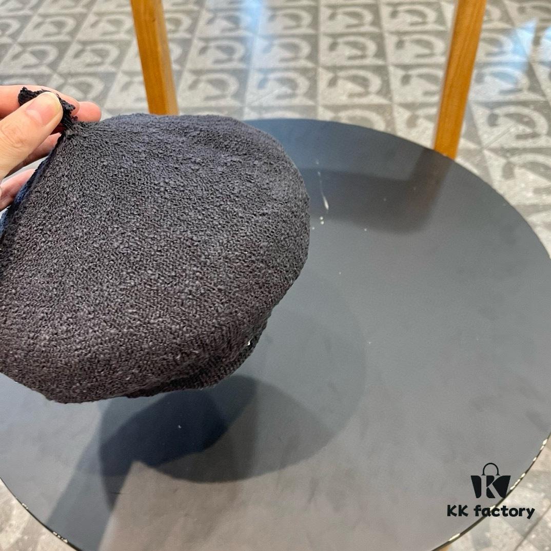 Dior 2024 New Solid Color Women's Beret, Slimming Face Look, Lightweight and Breathable Spring Summer Pumpkin Hat, Artistic and Versatile Painter's Hat