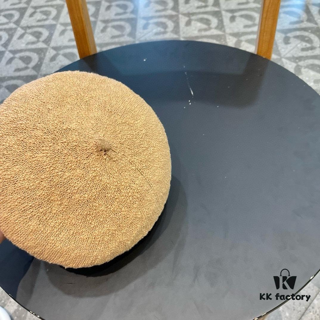 Dior 2024 New Solid Color Women's Beret, Slimming Face Look, Lightweight and Breathable Spring Summer Pumpkin Hat, Artistic and Versatile Painter Hat