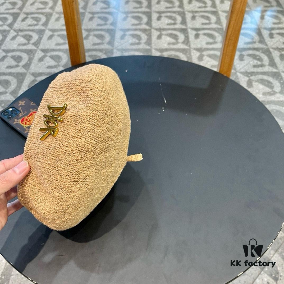 Dior 2024 New Solid Color Women's Beret, Slimming Face Look, Lightweight and Breathable Spring Summer Pumpkin Hat, Artistic and Versatile Painter Hat