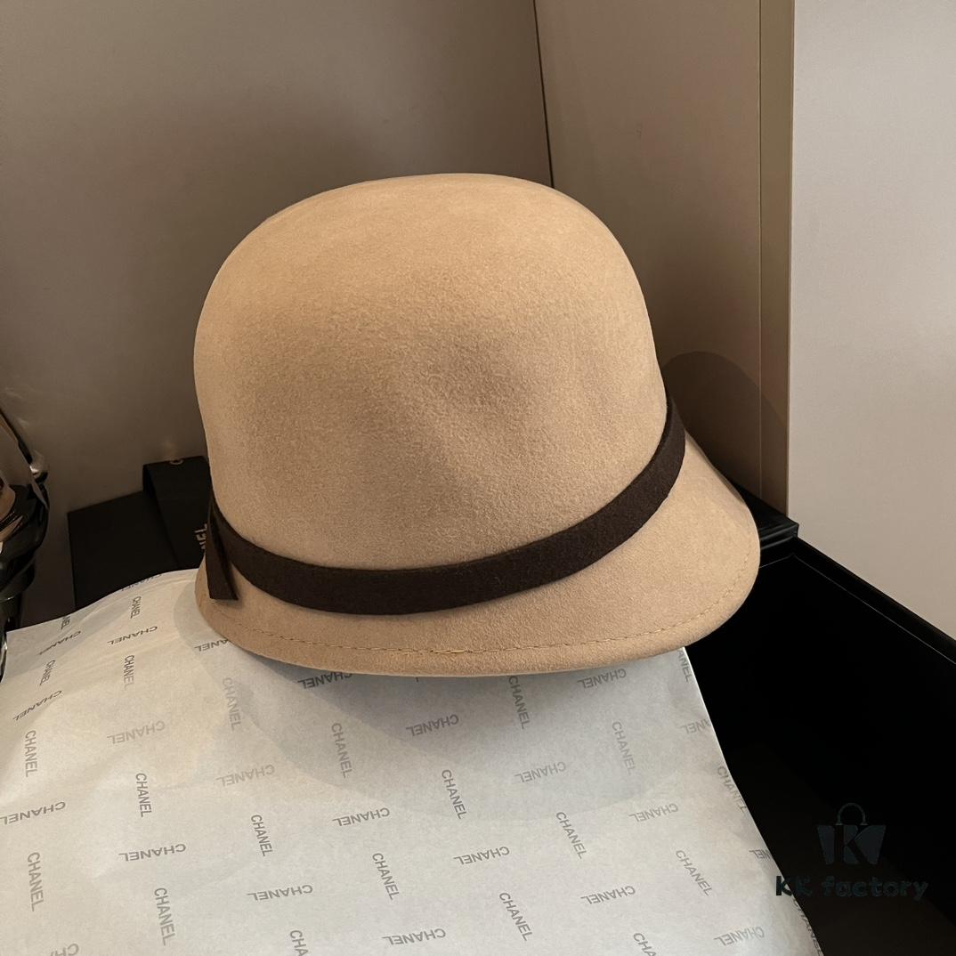 HEREMS Hermès 2024 Autumn/Winter New Wool Fedora Hat, 100% Wool, Irregular Cut Design, Fashionable Women's Essential, Khaki White Black, Head Circumference 57cm
