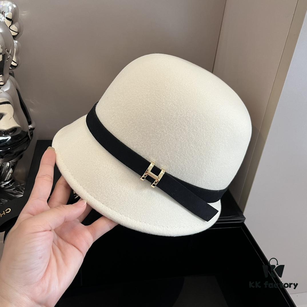 HEREMS Hermes 2024 Autumn/Winter New Wool Beanie Hat, 100% Wool, Irregular Cut Design, Fashionable Women's Essential, Head Circumference 57cm, Khaki White Black