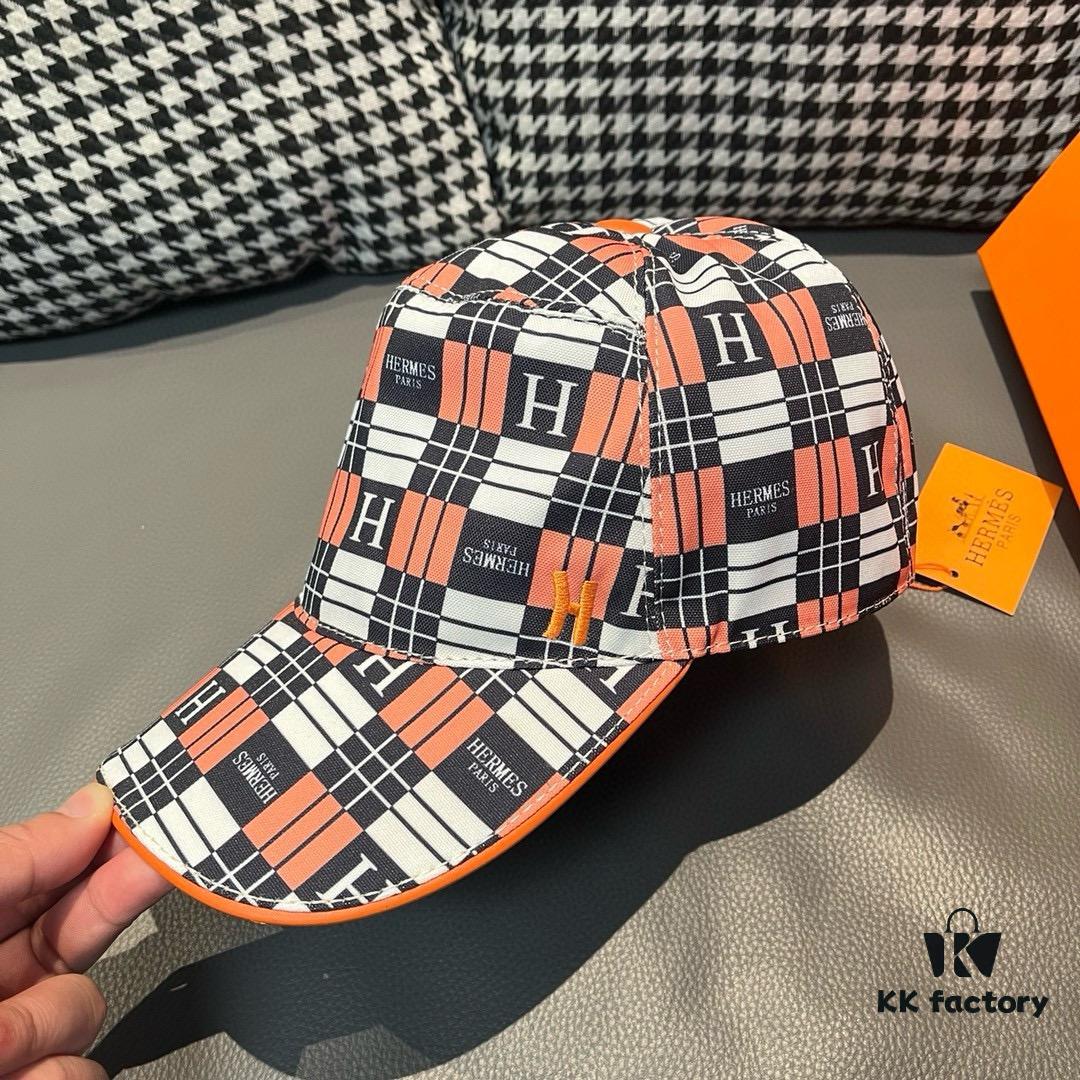 Box bag, HERMÈS new original order baseball cap, H embroidered plaid, genuine mold custom-made, original breathable canvas fabric + top-layer cowhide, factory fine steel adjustable buckle, exquisite workmanship, stylish and handsome with excellent quality!