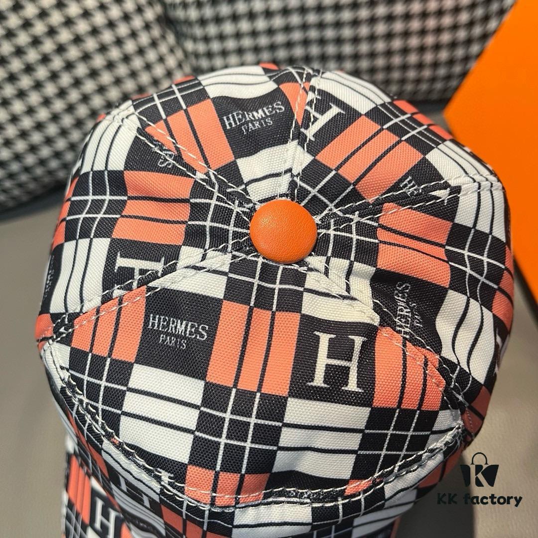 Box bag, HERMÈS new original order baseball cap, H embroidered plaid, genuine mold custom-made, original breathable canvas fabric + top-layer cowhide, factory fine steel adjustable buckle, exquisite workmanship, stylish and handsome with excellent quality!