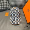 Box with cloth bag, HERMÈS new original single baseball cap, H embroidery plaid design, genuine mold custom-made, authentic breathable canvas fabric + top-layer cowhide, original factory stainless steel adjustable buckle, exquisite craftsmanship, stylish and handsome, excellent quality!
