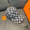 Box with cloth bag, HERMÈS new original single baseball cap, H embroidery plaid design, genuine mold custom-made, authentic breathable canvas fabric + top-layer cowhide, original factory stainless steel adjustable buckle, exquisite craftsmanship, stylish and handsome, excellent quality!