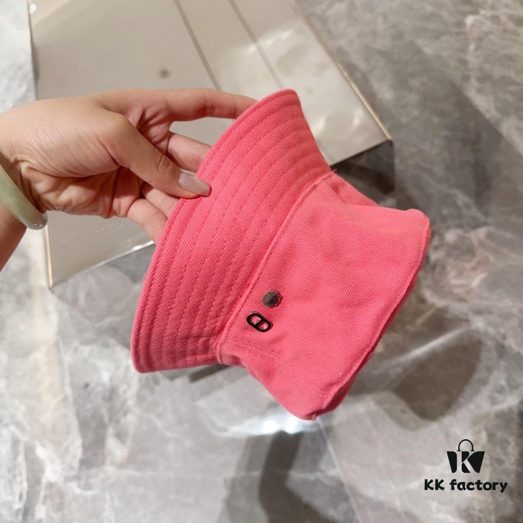 Hermès Autumn New Arrival Minimalist Fisherman Hat, On-Trend Design, Versatile Styling, Ready to Ship!