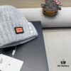 Hermes x Designer Collaborative Collection Distressed Button Beanie Warm Ear-Protecting Knit Hat Versatile Knitted Cap