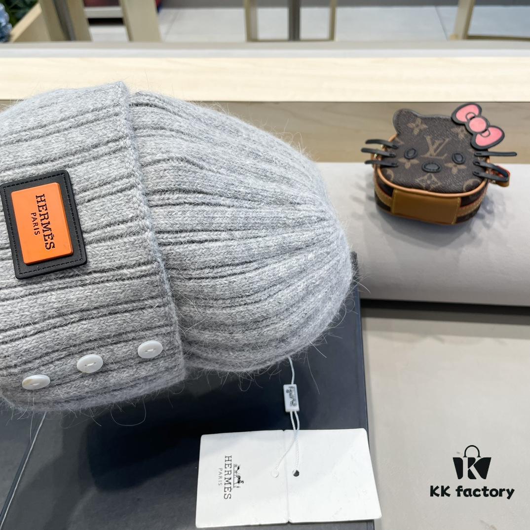 Hermes x Designer Collaborative Collection Distressed Button Beanie Warm Ear-Protecting Knit Hat Versatile Knitted Cap