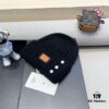 Hermes x Designer Collaboration Broken Button Knit Beanie Warm Ear-Protecting Hat Versatile Knitted Cap
