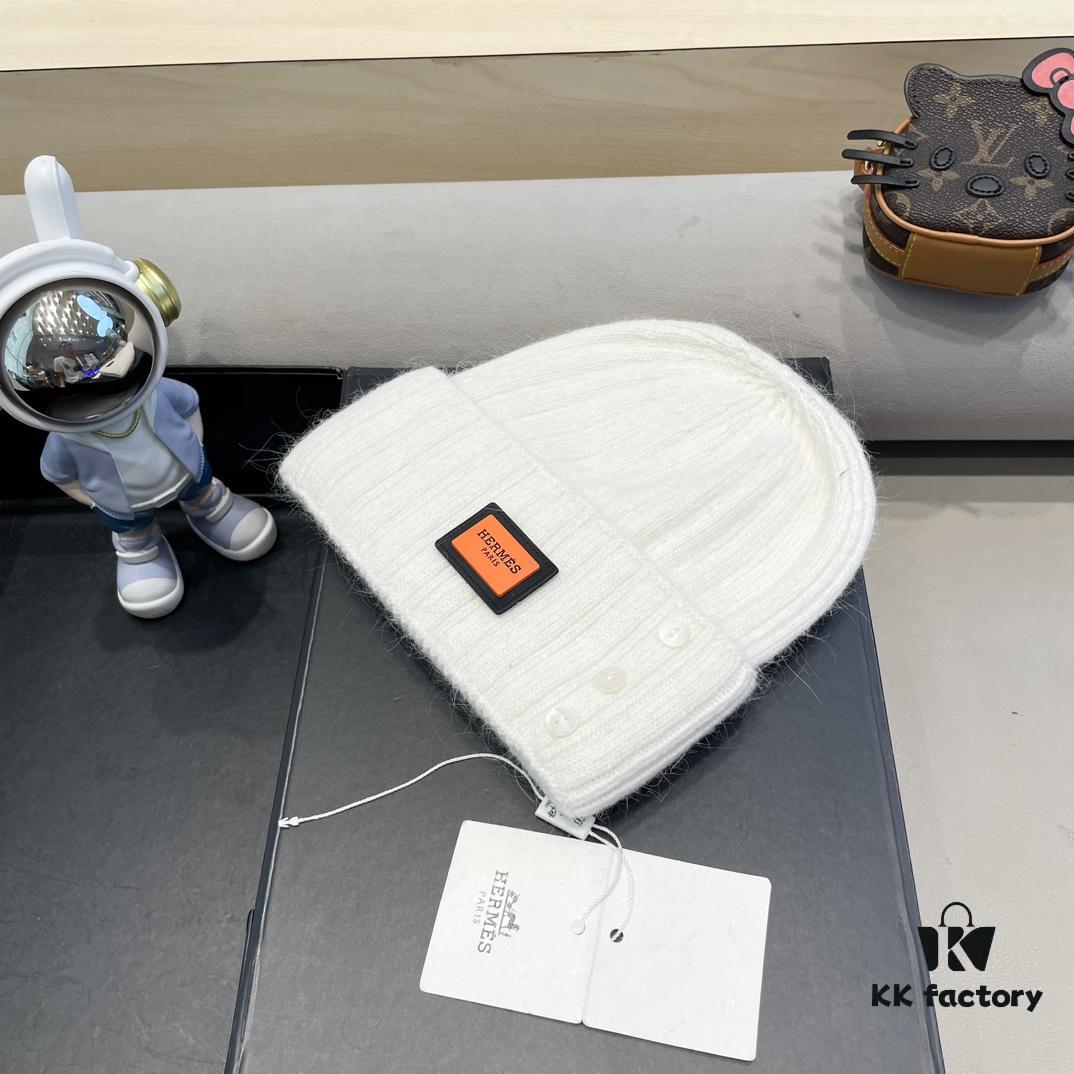 Hermes x Designer Collaboration Broken Button Knit Beanie Warm Ear-Protecting Hat Versatile Knitted Cap