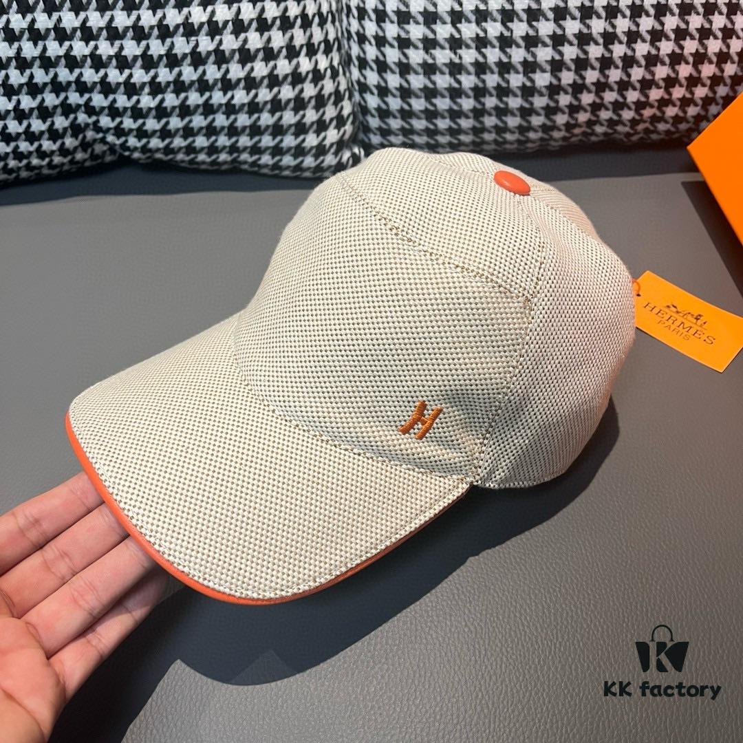Box and Cloth Bag Included, HERMÈS Original Order Baseball Cap, Classic H Design, Genuine Leather and Breathable Canvas Fabric, Premium Steel Buckle, Exquisitely Crafted, Stylish and High Quality