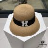 Hermès 2024 New Straw Sun Hat, Boater Hat 🤩 Beach Style, Simple and Elegant, Versatile Accessory