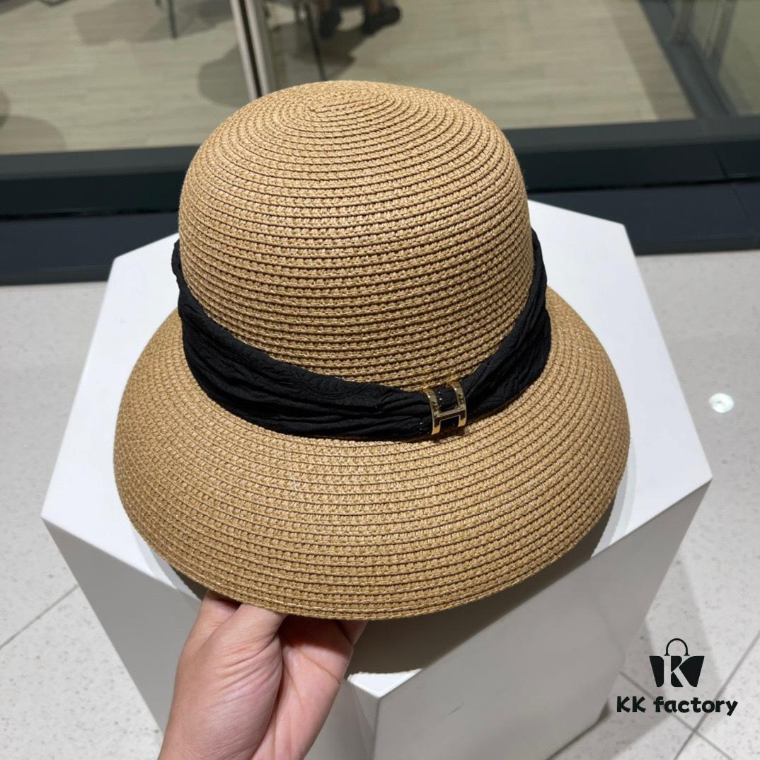 Hermès 2024 New Straw Sun Hat, Boater Hat 🤩 Beach Style, Simple and Elegant, Versatile Accessory