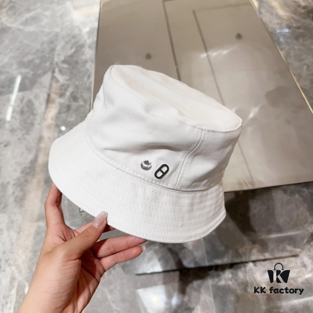 Hermès Autumn New Arrival Minimalist Fisherman Hat, On-Trend Design, Easy to Match, Ready to Ship