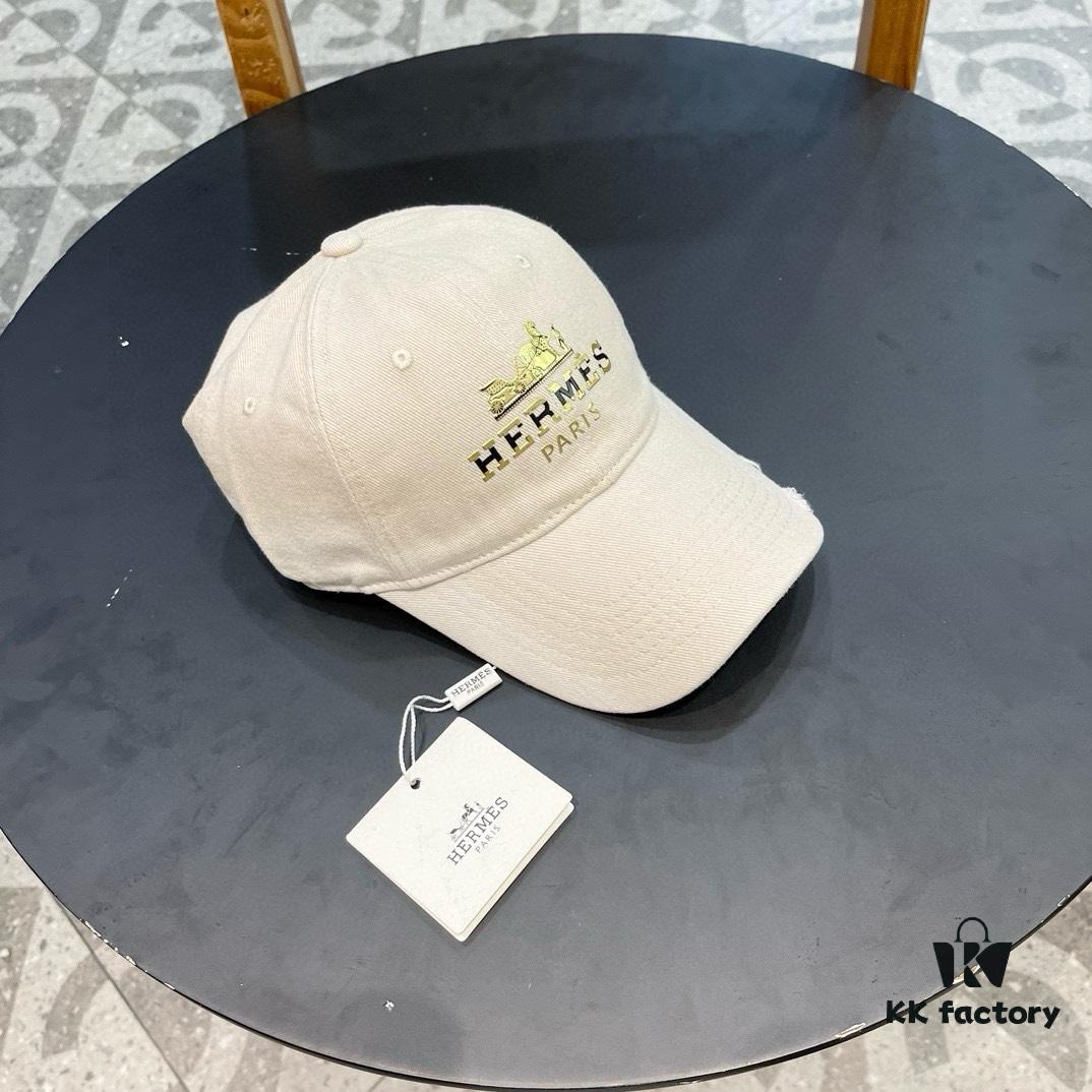 New Arrival HERMÈS Latest Original Quality Baseball Cap, Color-Blocked H Design, Premium Craftsmanship with Authentic Molded Customization, Original Breathable Canvas Fabric and Factory Stainless Steel Adjustable Buckle, Exquisite Workmanship, Stylish and High-Quality