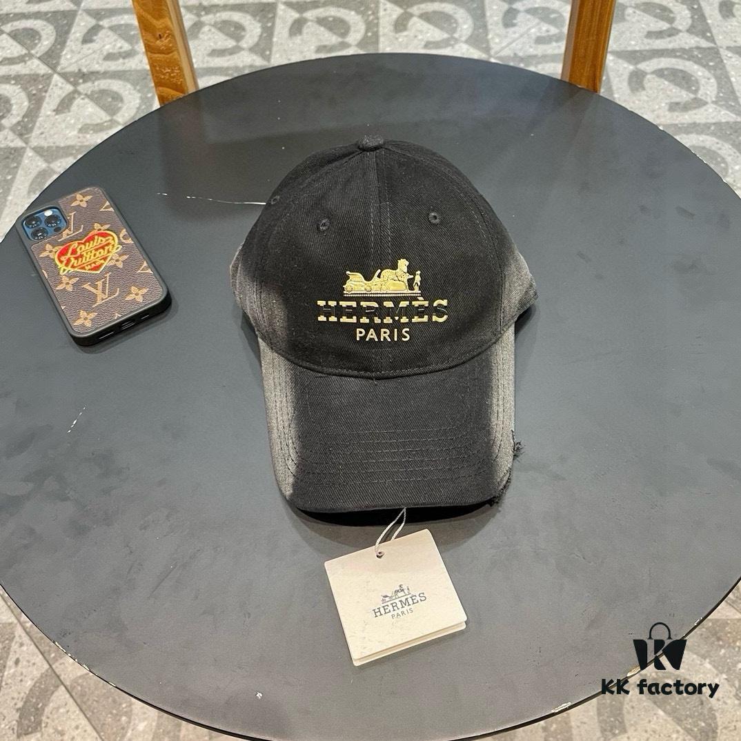 New Arrival HERMÈS Latest Authentic Single Baseball Cap, Color-Blocked H Design, Premium Craftsmanship with Original Ventilated Canvas Fabric and Factory Stainless Steel Adjustable Buckle