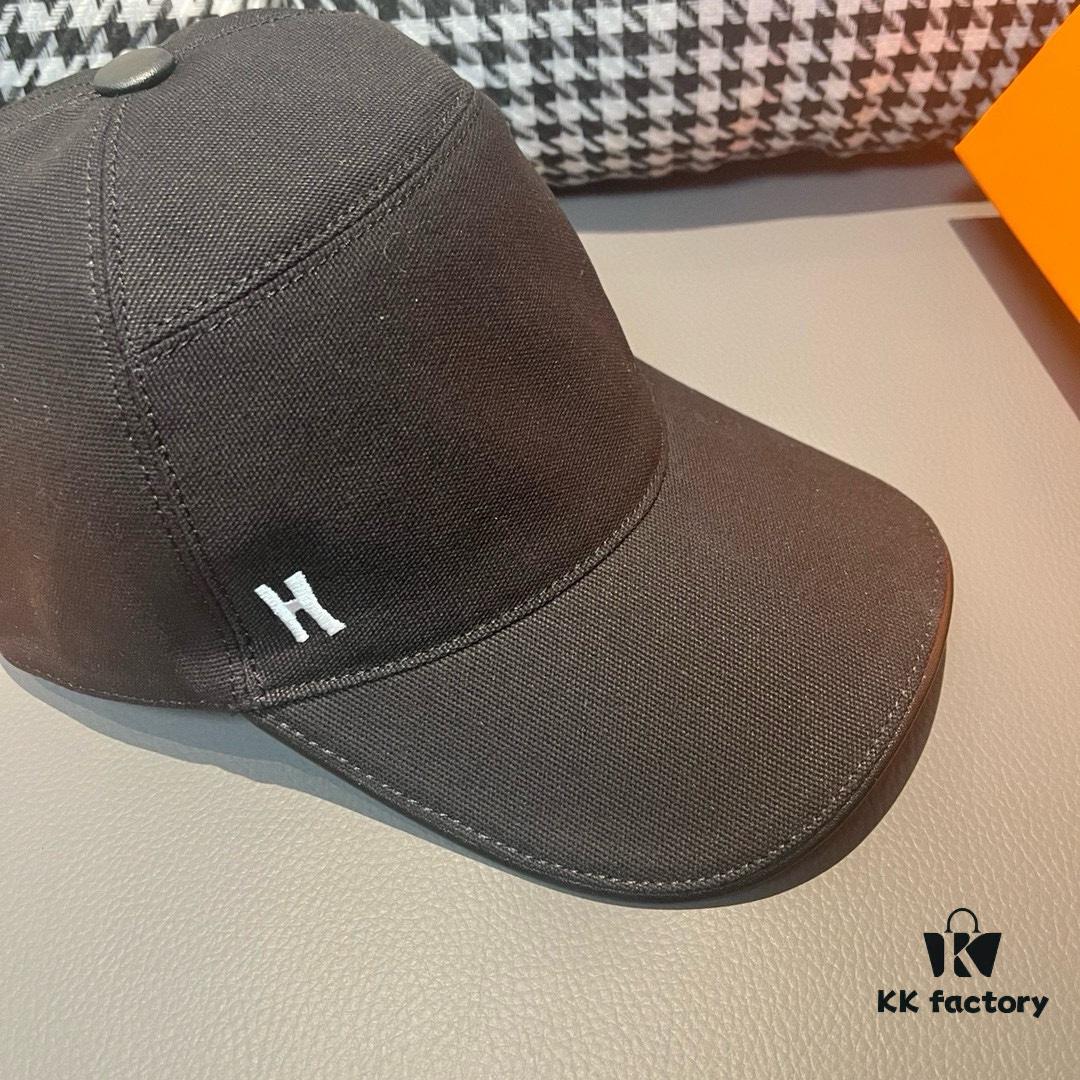 Box and cloth bag included, HERMÈS (Hermes) original order baseball cap, classic H design, authentic mold-customized breathable canvas fabric with genuine top-layer leather, factory-original steel adjustable buckle, exquisite craftsmanship, stylish and high quality