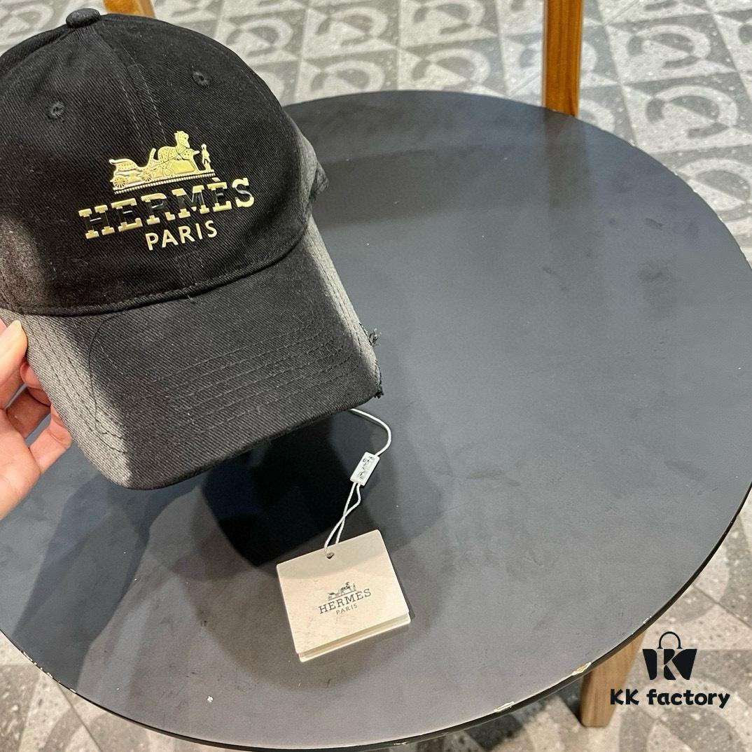 New Arrival HERMÈS Latest Authentic Single Baseball Cap, Color-Blocked H Design, Premium Craftsmanship with Original Ventilated Canvas Fabric and Factory Stainless Steel Adjustable Buckle