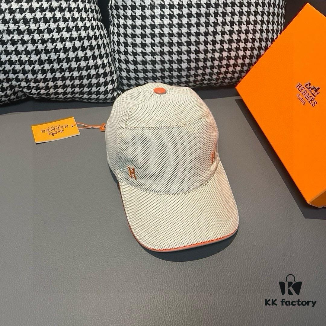 Box and Cloth Bag Included, HERMÈS Original Design Baseball Cap, Classic H Logo, Authentic Mold Custom Made, Premium Breathable Canvas Fabric with Genuine Top-Layer Leather, Original Factory Stainless Steel Adjustable Buckle, Exquisite Craftsmanship, Stylish and High Quality